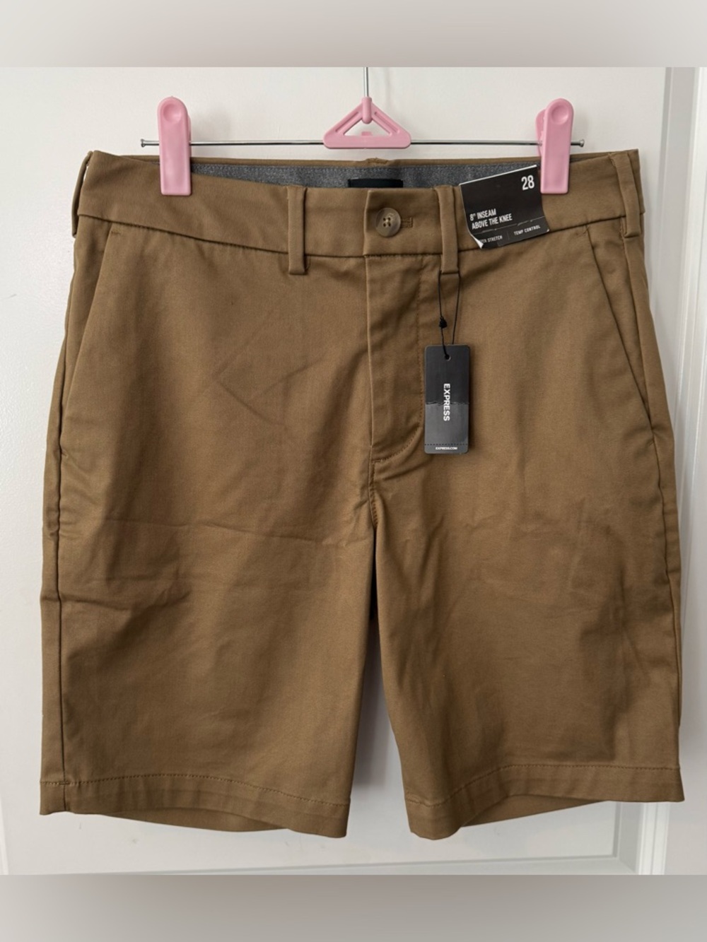 Express Men’s Tan Flat-Front Shorts